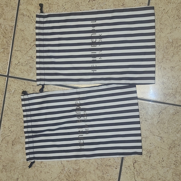 Two Henri Bendel dustbags - Picture 2 of 4